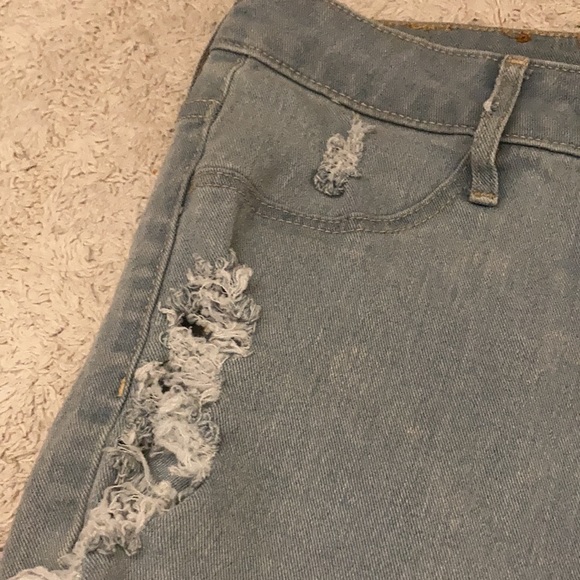 H&M Distressed Skinny 👖 Jeans! Size 27 - Picture 4 of 10